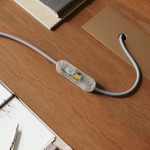 Universeller Touch-Dimmer für LED- und Glühlampen-Tischleuchten.